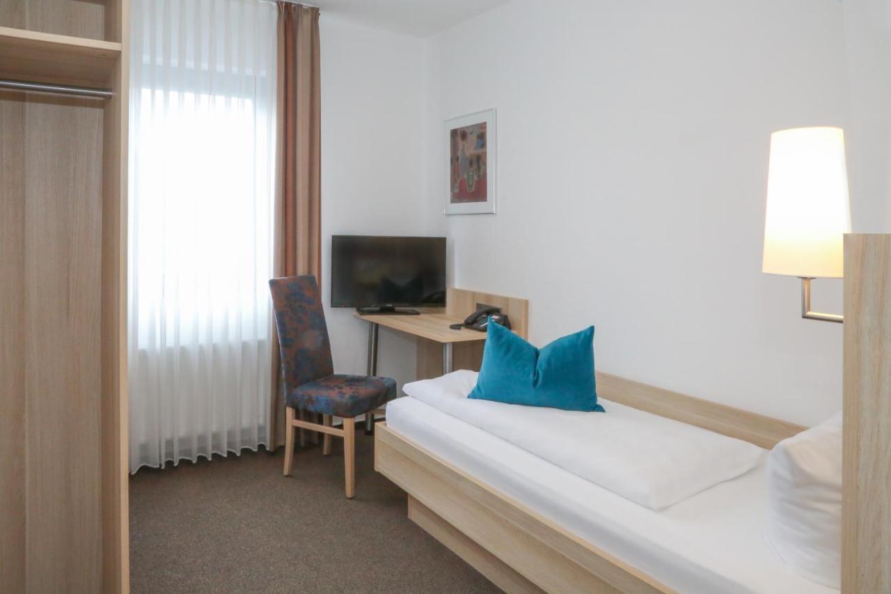 Hotel Am Wasserfall Lingen Exterior foto